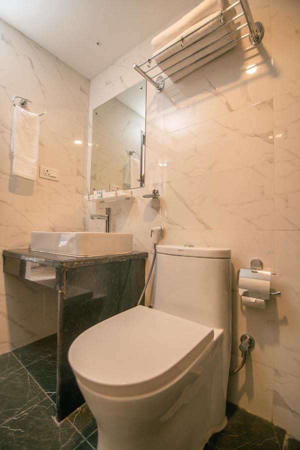 Hotel Black Diamond - Transit Point Inside Hotel Катманду Екстериор снимка