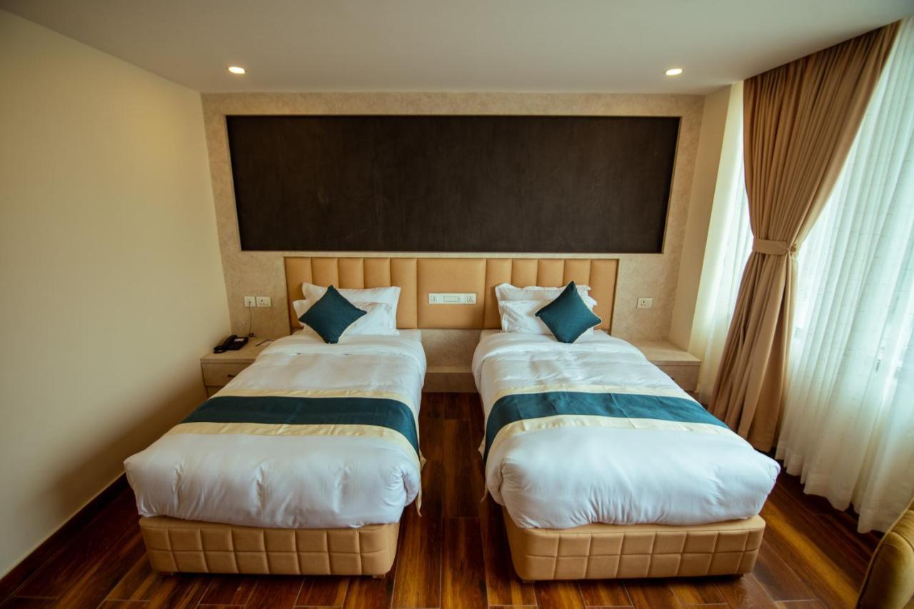 Hotel Black Diamond - Transit Point Inside Hotel Катманду Екстериор снимка