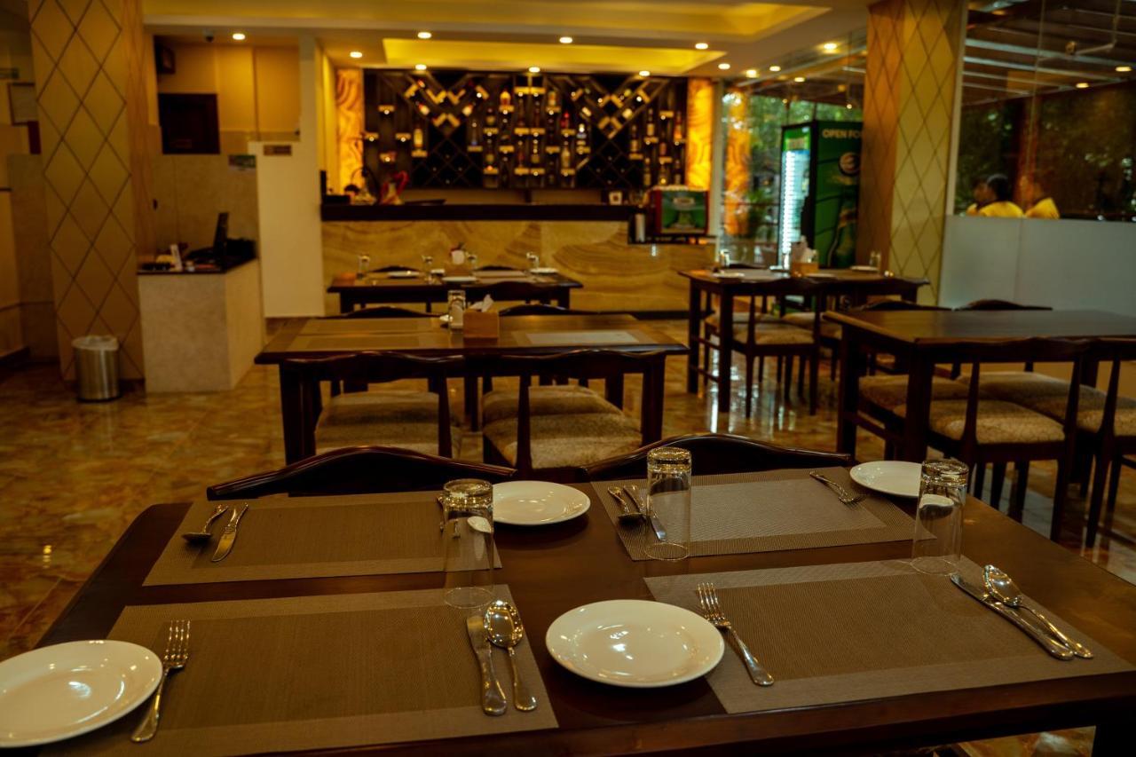 Hotel Black Diamond - Transit Point Inside Hotel Катманду Екстериор снимка