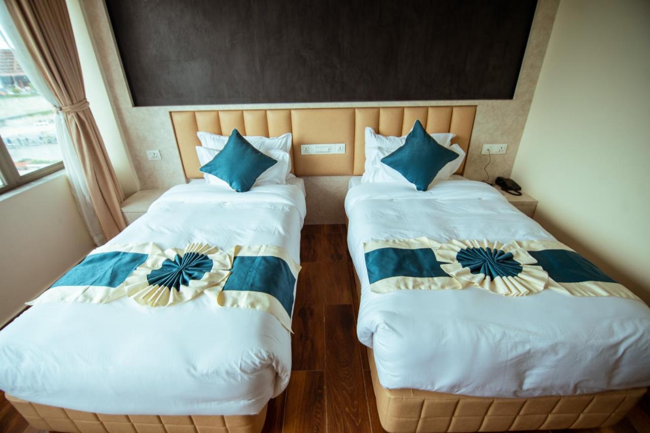 Hotel Black Diamond - Transit Point Inside Hotel Катманду Екстериор снимка