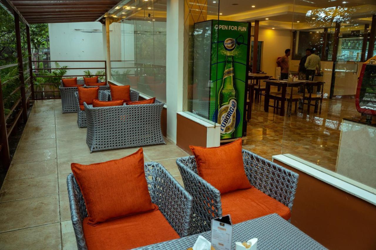 Hotel Black Diamond - Transit Point Inside Hotel Катманду Екстериор снимка